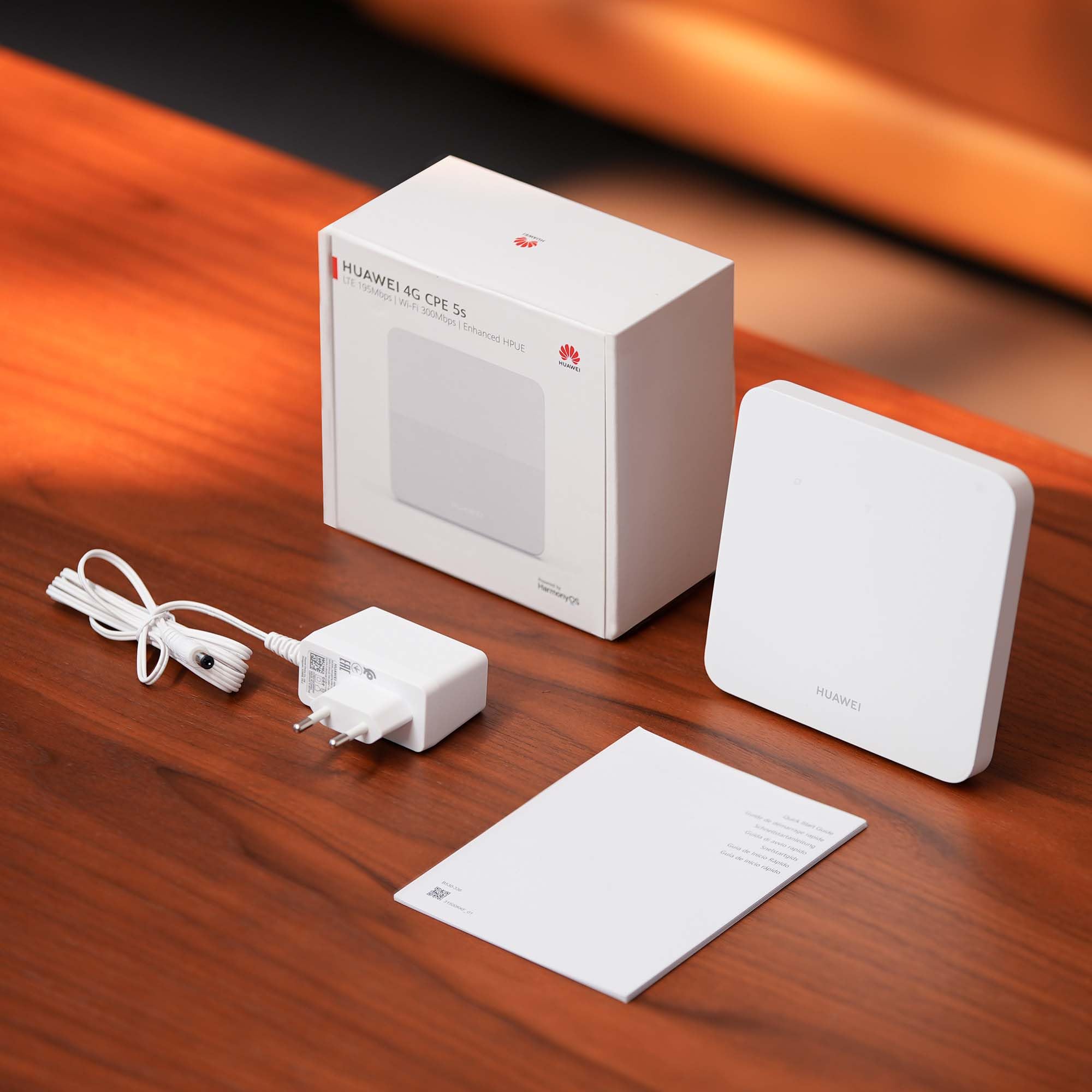 HUAWEI 4G CPE 5s, B320, Router SIM LTE Router, Kat.4, LTE 200 Mbit/s/WLAN 300 Mbit/s, LAN/WAN-Anschluss, 30% zusätzliche Stationssignalabdeckung 7