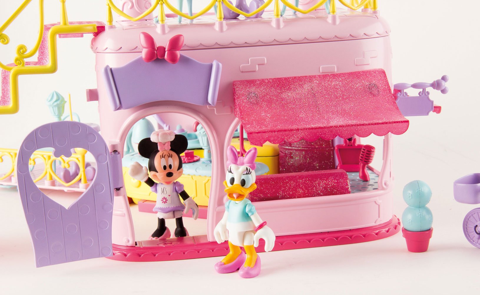 minnie's magic restaurant