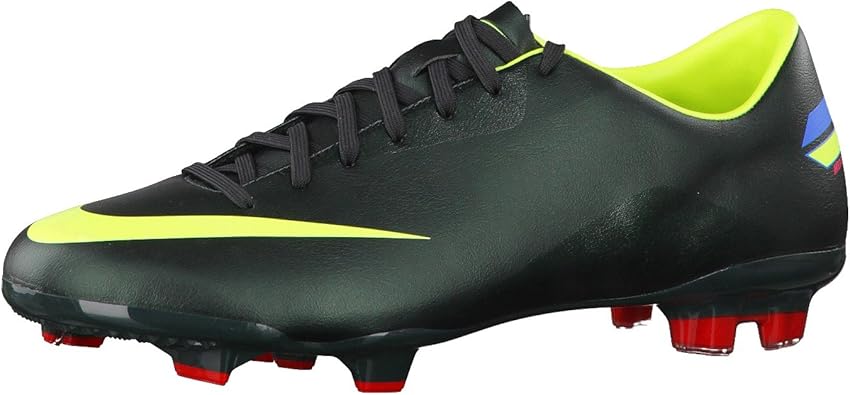 amazon mens soccer cleats