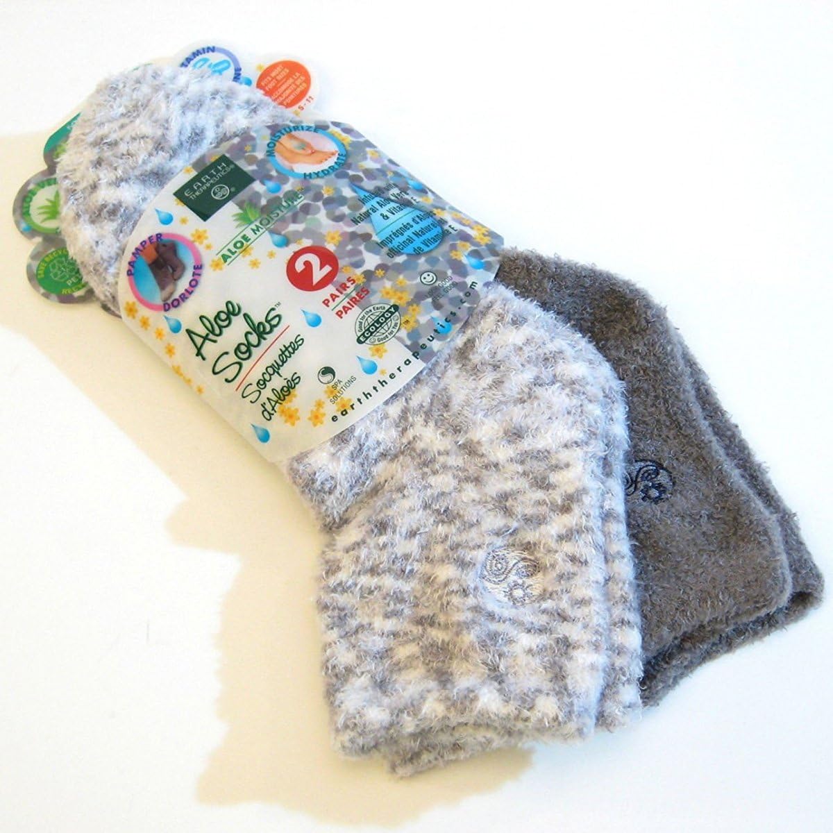 Aloe Moisture Socks by Earth Therapeutics, 2 Pack: Gray, Plaid, Infused with Natural Aloe Vera Vitamin E: Health & Personal Care