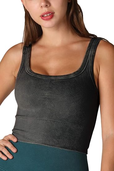 nikibiki ribbed crop top
