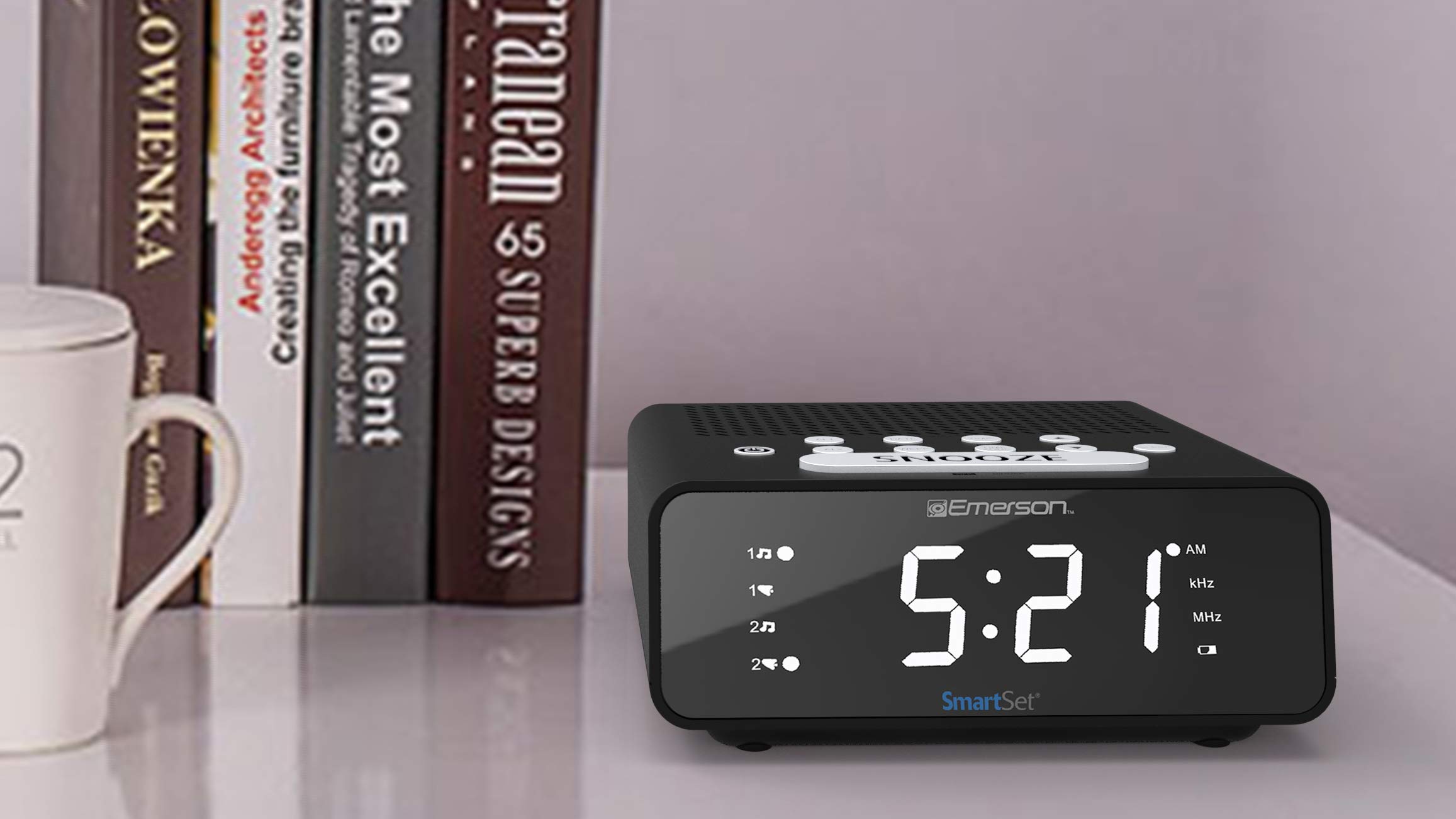 Mua Emerson SmartSet Alarm Clock Radio with AM/FM Radio, Dimmer, Sleep Time and .9” White LED