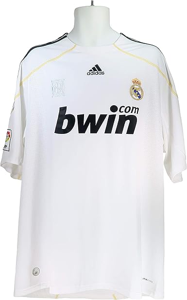 Amazon.com : Ronaldo Real Madrid Home Jersey 09/10 : Sports Fan Soccer