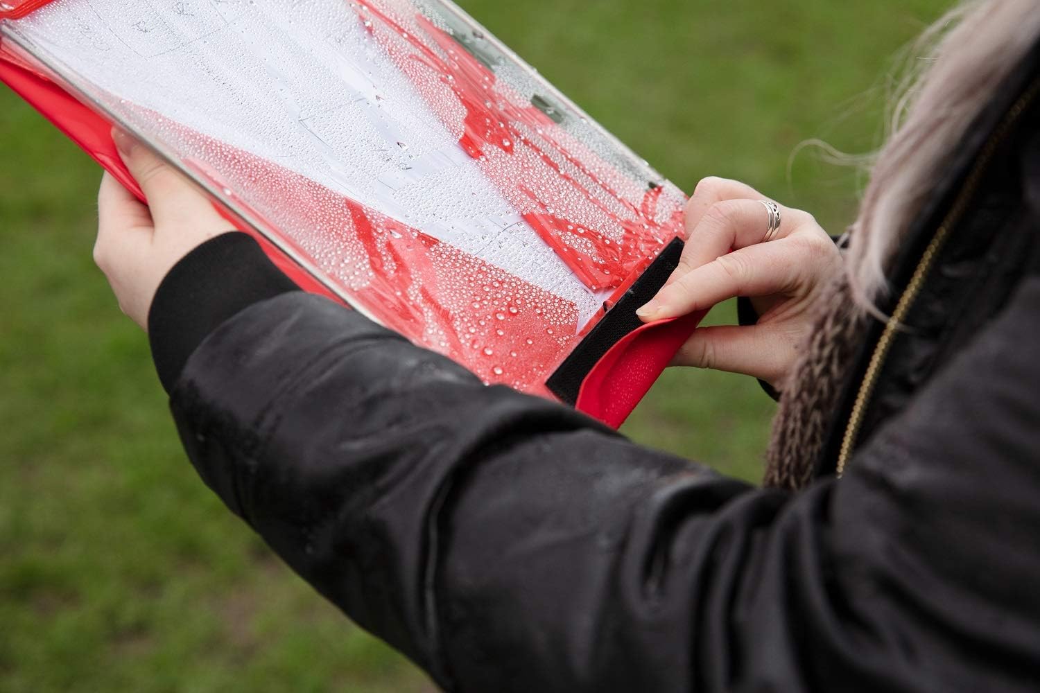 Waterproof Clipboard A4 Portrait by Paperdry, Red, Superior PVC Plastic with Cold Protection - Image 3