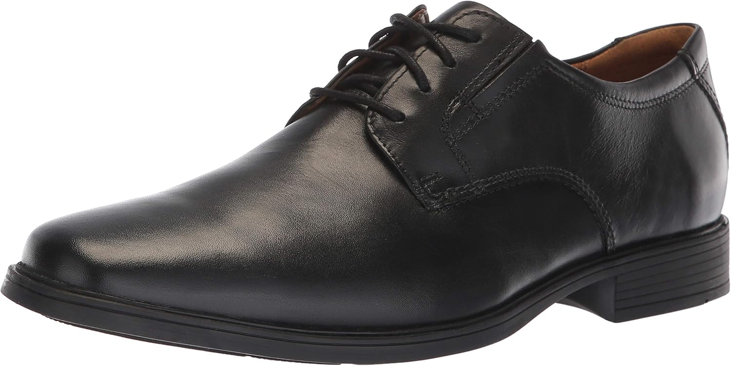 clarks tilden plain ii
