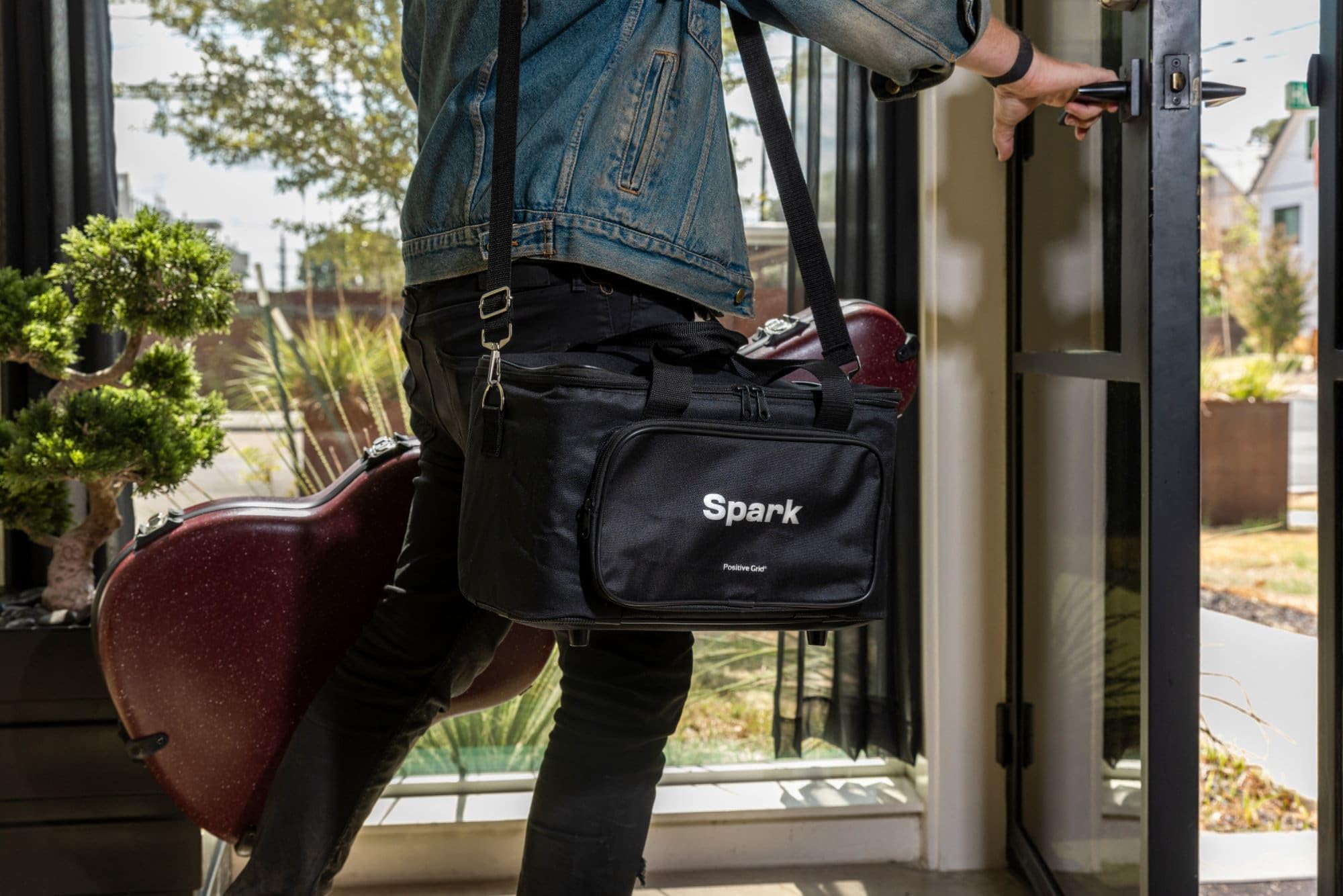 Traveler Bag Bundle For Guitar