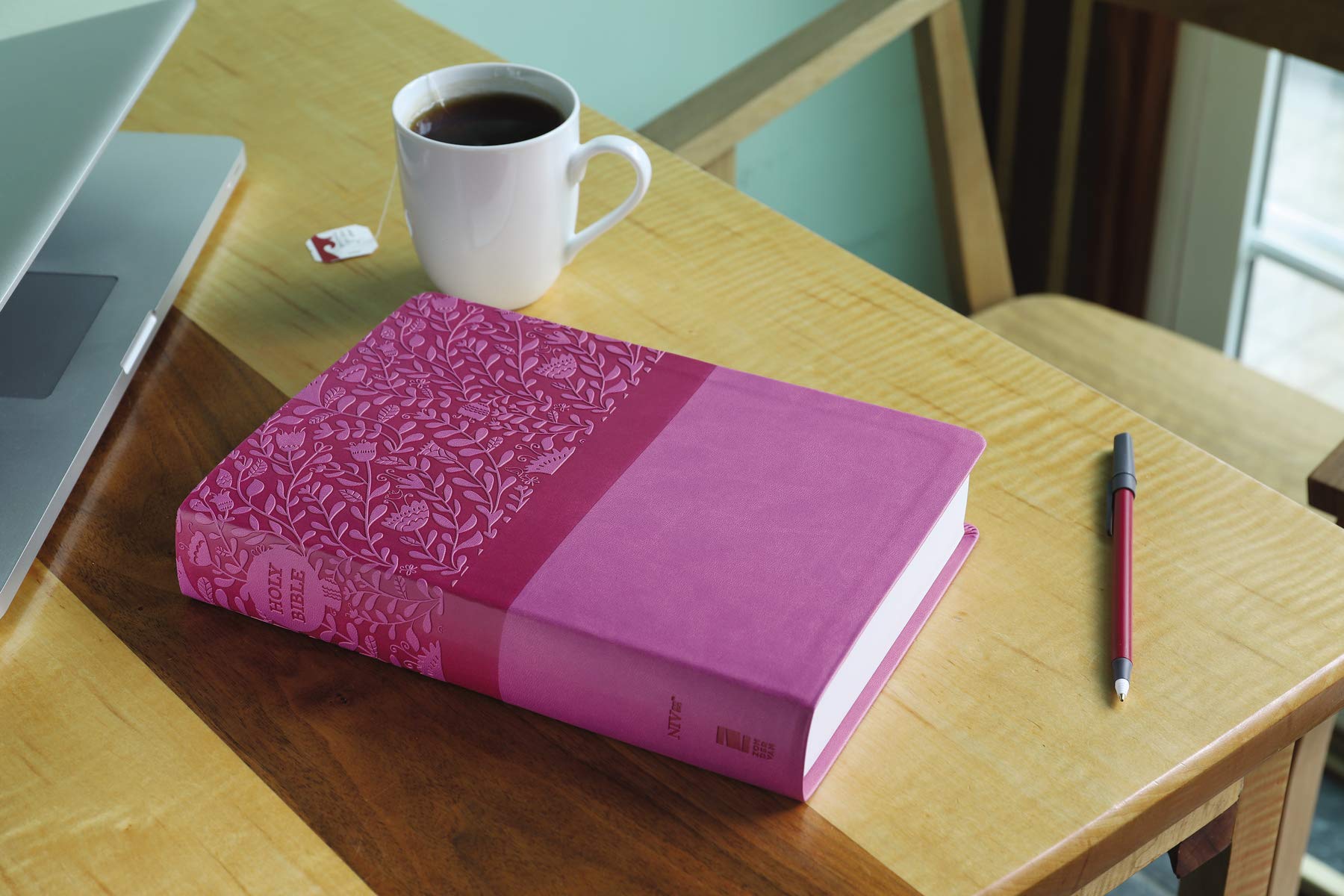 NIV, Super Giant Print Reference Bible, Leathersoft, Pink, Red Letter, Comfort Print NIV, Super Giant Print Reference Bible, Leathersoft, Pink, Red Letter, Comfort Print Imitation Leather