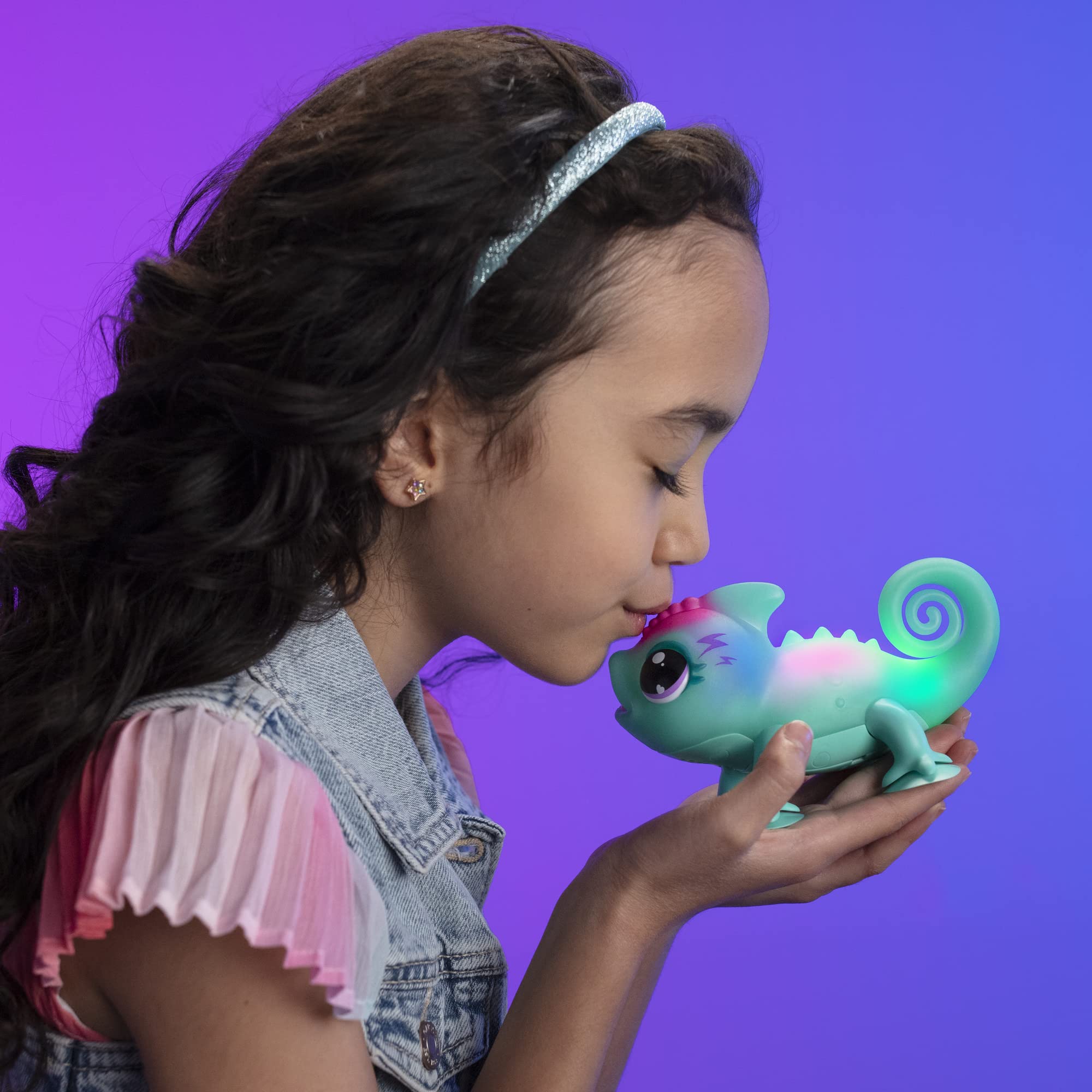 Little Live Pets Sunny The Li’l Chameleon Toy, Interactive Light Up Toy Pet with 30+ Sounds and Beat Detection, Interactive Animal Toys for Ages 5+