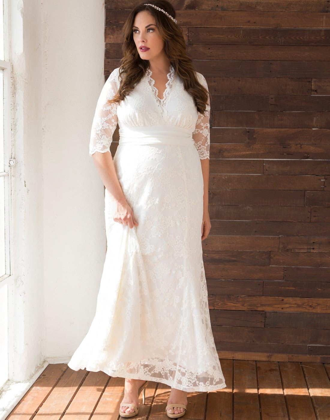 kiyonna aurora lace wedding dress