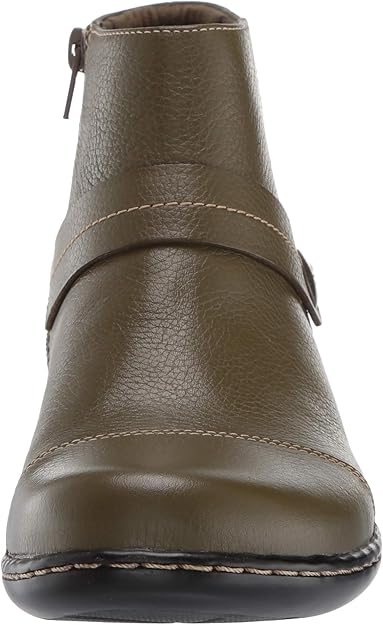 clarks ashland pine ankle boots