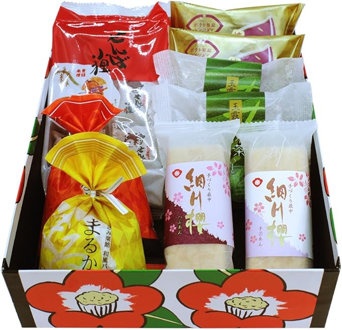 Amazon 熊本菓房 熊本銘菓詰め合わせ 花手箱 小c ギフトセット スィートポテト2種 最中 せんば小狸 まるかパイ 熊本菓房 最中 通販