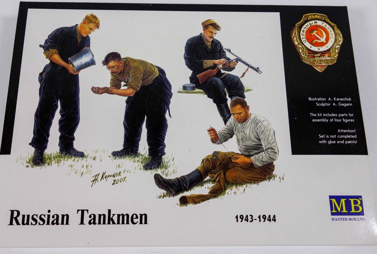 Masterbox 1:35 Scale Russian Tankmen, Kursk, 1943-1944" Car