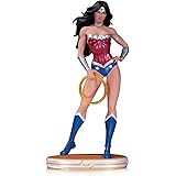 DC Collectibles DC Comics Cover Girls: Wonder Woman Statue