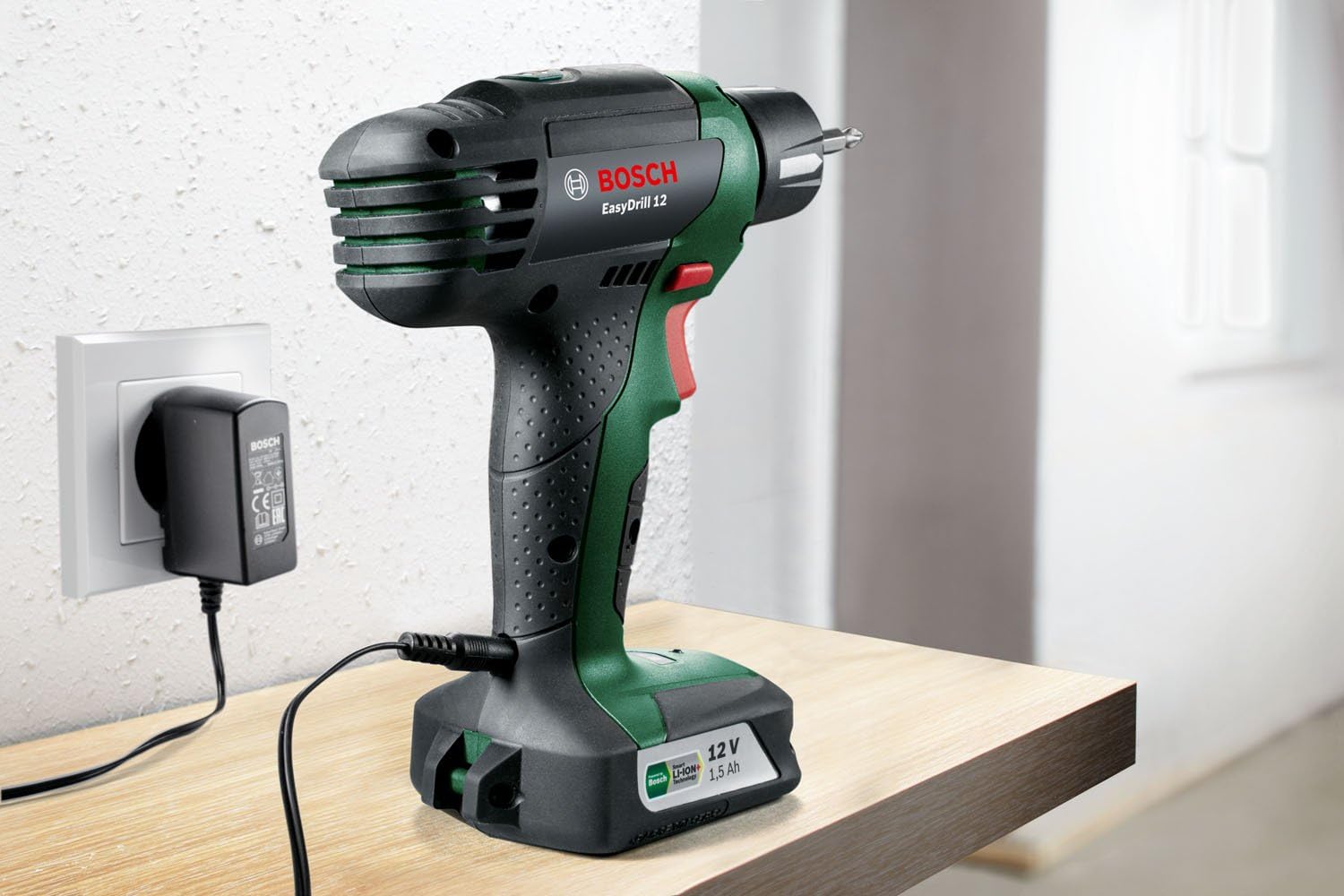 Bosch EasyDrill 12 Cordless Screwdriver (Battery, Charger, Screwdriver Bit, Soft Case (12 V, 1.5 Ah, 20 mm Drill Diameter in Wood)) - Image 4