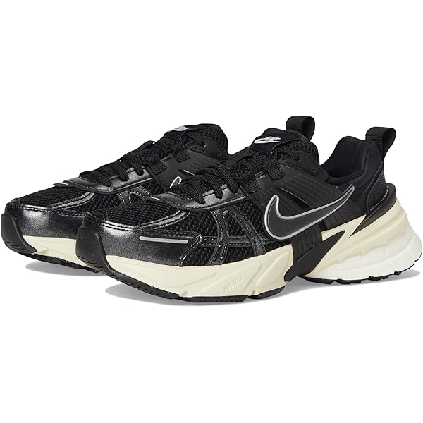 Amazon.com | Nike V2K Run Gore-TEX Women's Waterproof Shoes