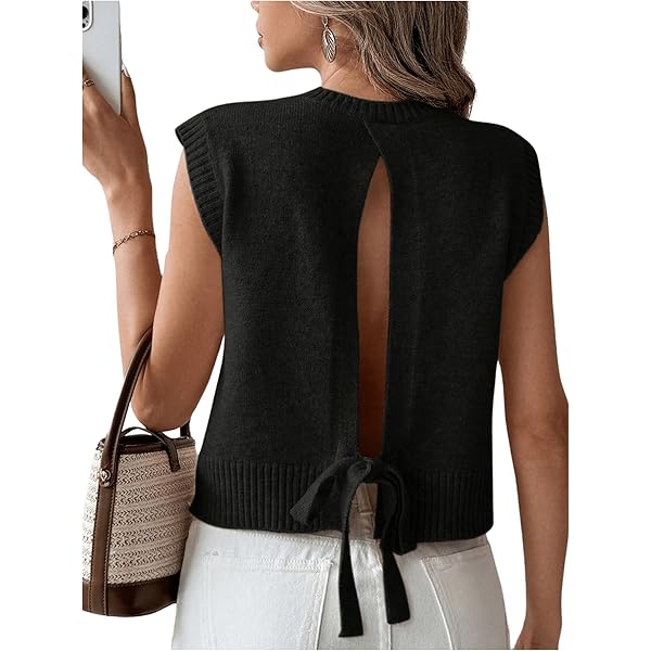WDIRARA Women's Cut Out Twist Front Split Hem Mock Neck Sleeveless