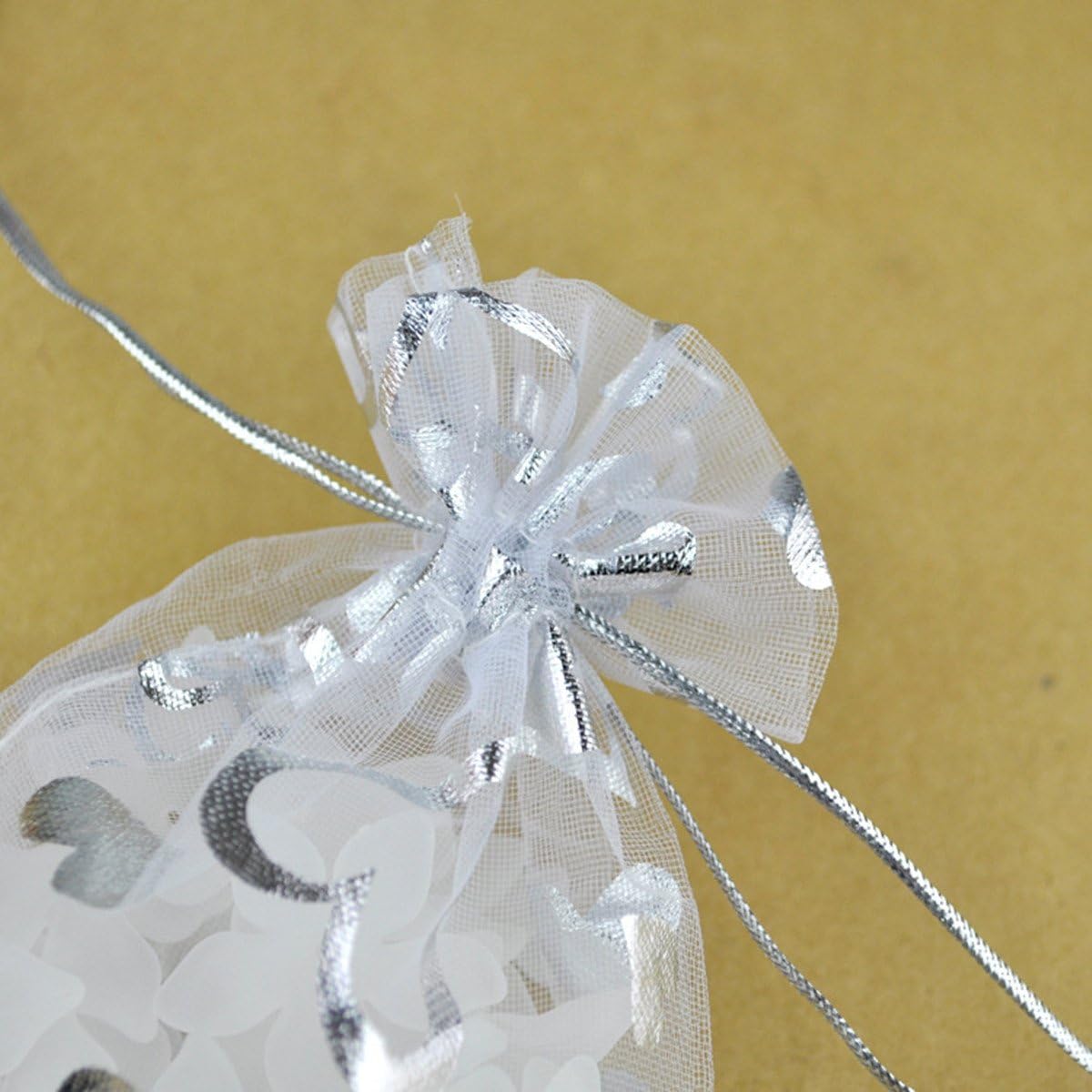 100pcs Organza Wedding Party Gift Bags Heart Pattern Sheer Drawstring Pouches Jewelry Gift Bags Christmas Party Gift Favor Bags (white - Image 5