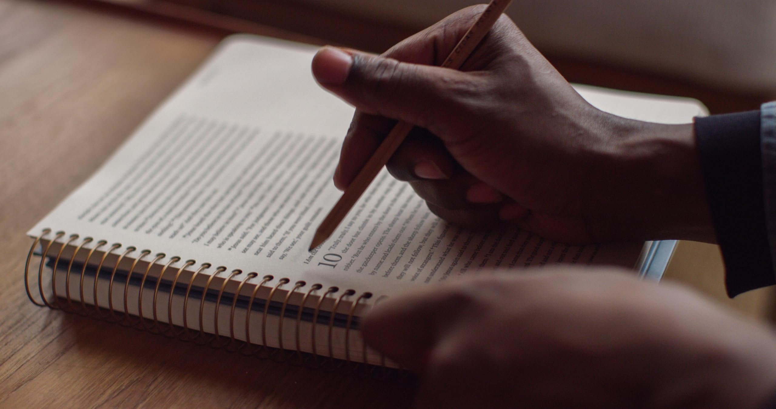 ESV Spiral-Bound Journaling Bible, New Testament (Hardcover): Holy Bible, English Standard Version ESV Spiral-Bound Journaling Bible, New Testament (Hardcover): Holy Bible, English Standard Version Hardcover