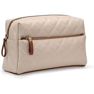 Amazon Essentials Women's Quilted Travel Makeup Bag with Mesh Compartments, Ivory Faux Leather, One Size