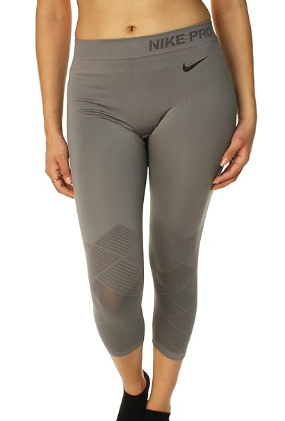 nike performance pro limitless