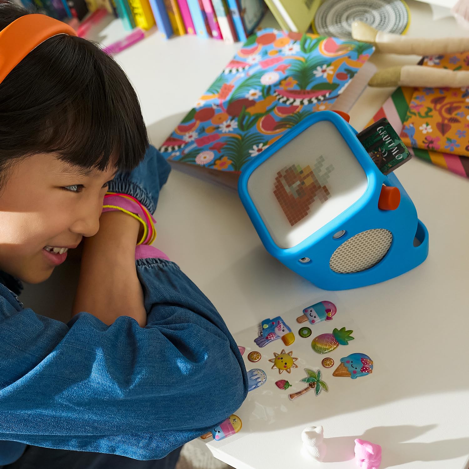 YOTO Player (3rd Gen.) + Make Your Own Card – Kids Bluetooth Audio Speaker, All-in-1 Screen-Free Device for Stories Music Podcasts Radio White Noise Thermometer Nightlight Ok-to-Wake Alarm Clock