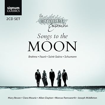 Songs To The Moon Mary Bevan Sopran Allan Clayton Tenor Clara Mouriz Mezzosopran Marcus Farnsworth Bariton Joseph Middleton Klavier The Myrthen Ensemble Peter Warlock Johannes Brahms Robert Schumann Samuel Barber Joseph