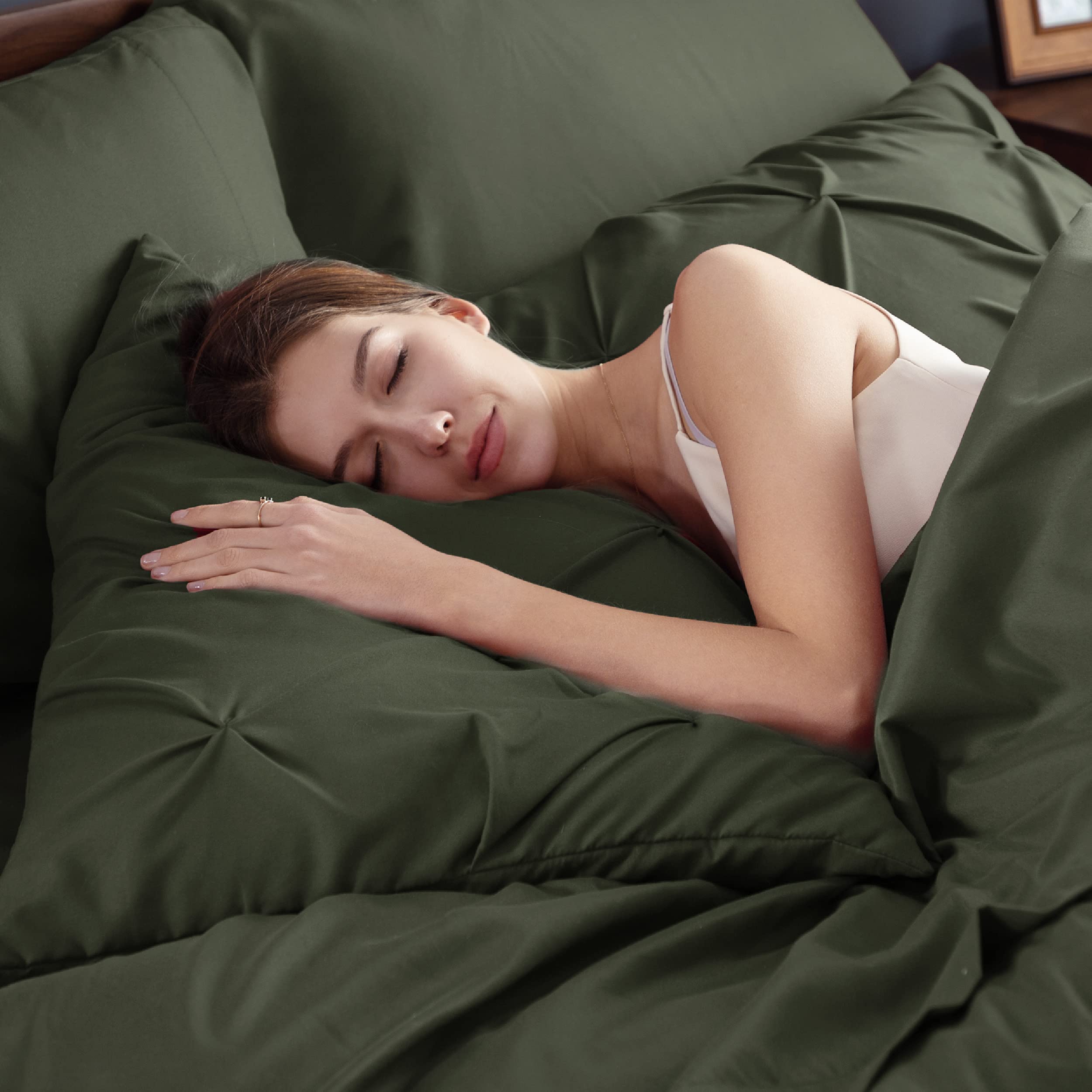 Mua Bedsure Olive Green Comforter Set Queen - Bed in a Bag Queen 7 ...