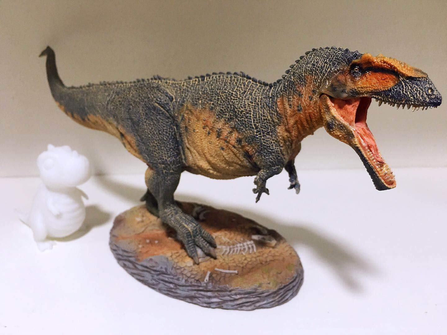 collectable dinosaur models
