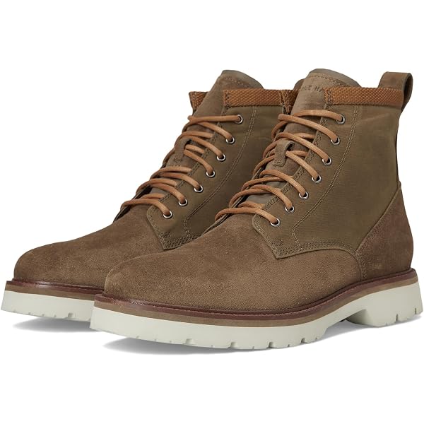 Cole Haan Men display picture 1