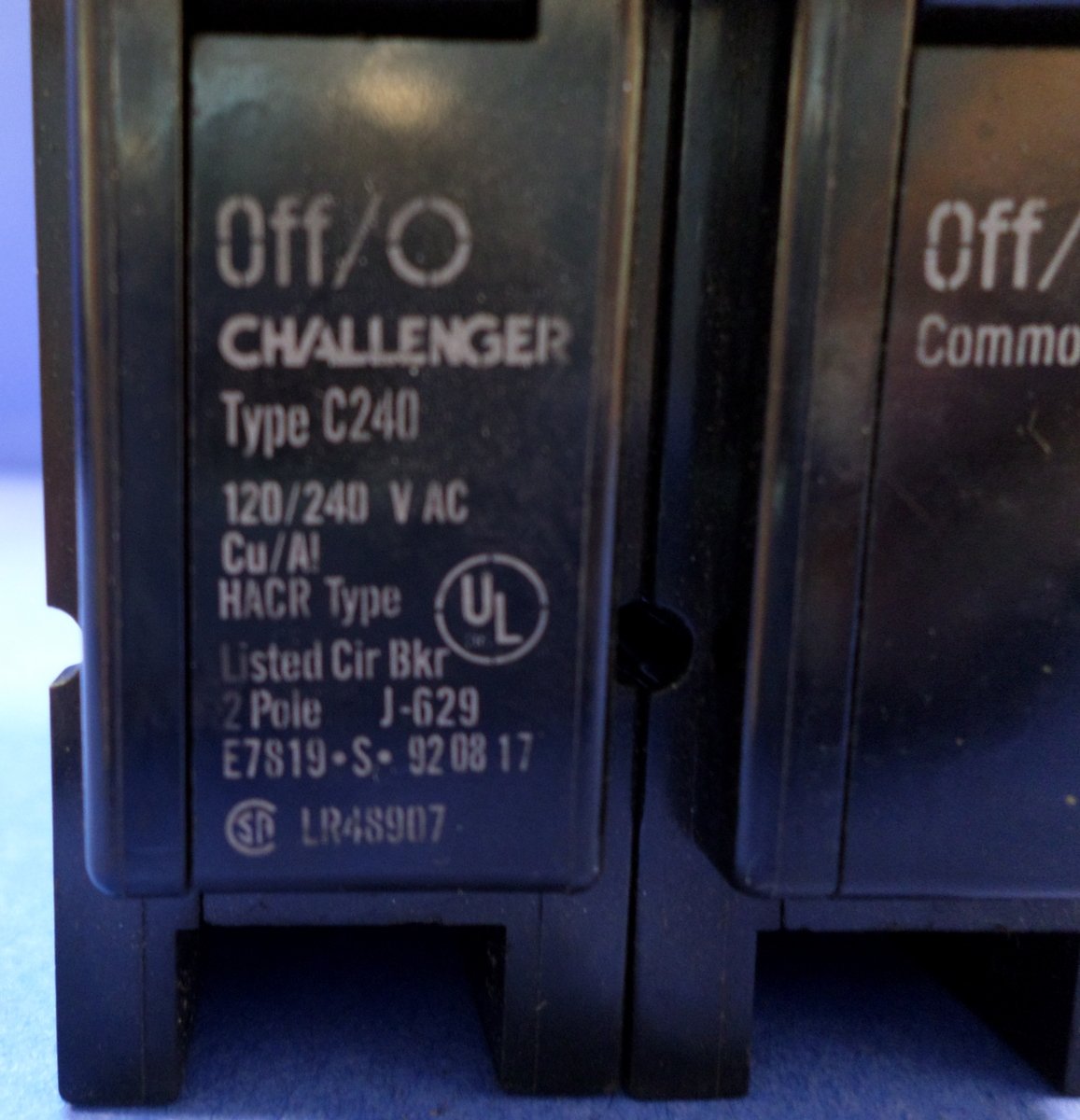 CHALLENGER CIRCUIT BREAKER TYPE C240 120/240V AC 2 POLE 40