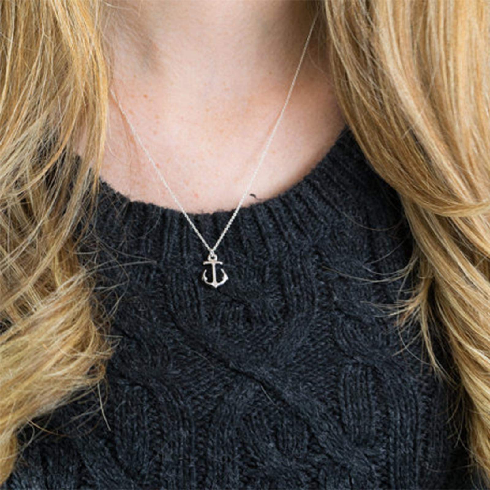 TseenYi Anchor Pendant Necklace Choker Minimalist Silver Anchor Collar Chain Necklace Beach Ocean Nature Necklaces Jewelry for Women and Girls (Silver)