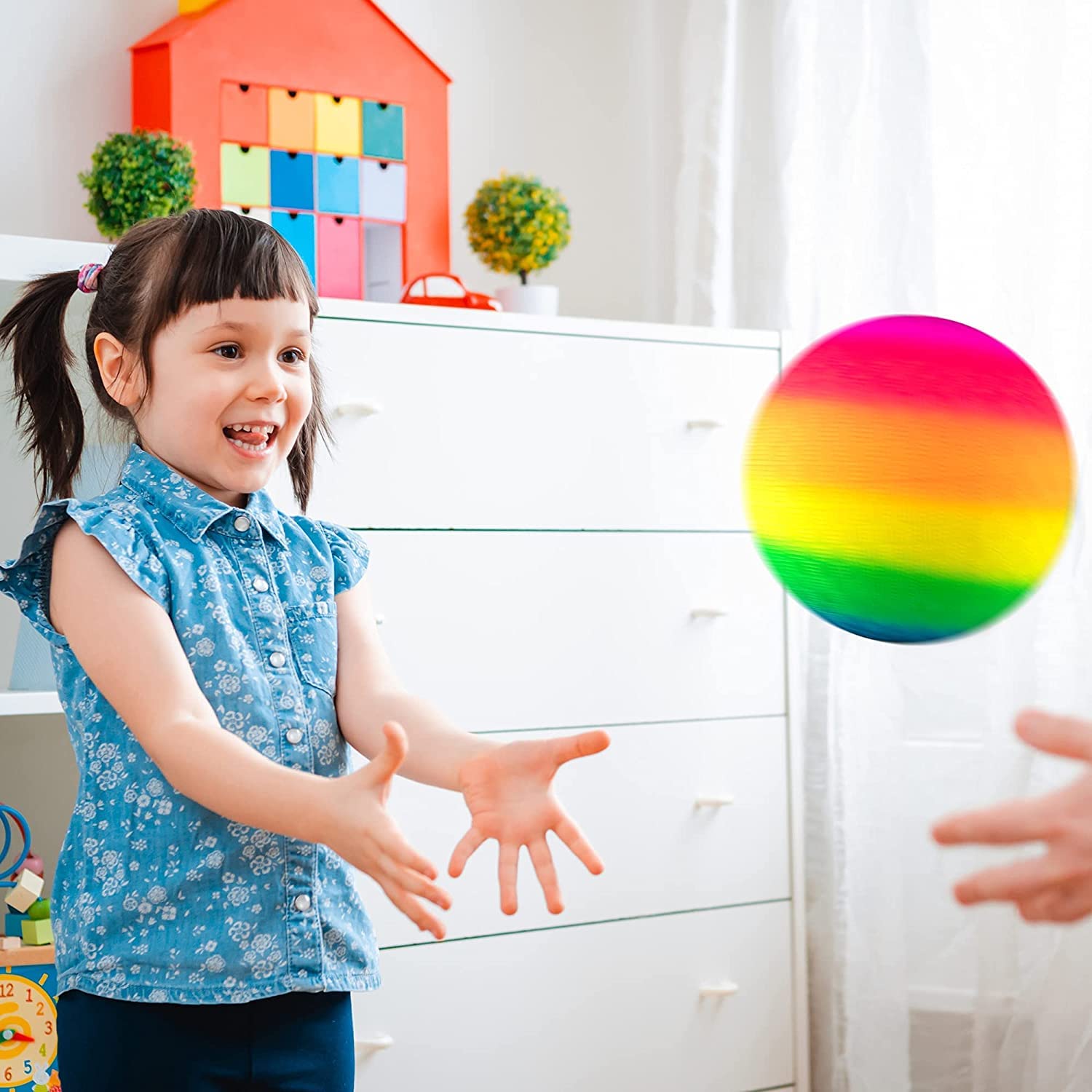 Micsoa Mic Playground Balls Kickballs 8.5 Inch, Rainbow Playground Ball Set for Kids and Adults, Dodgeball Kick Balls Handball for Indoor & Outdoor Schoolyard Games with Hand Pump(4 Pack)