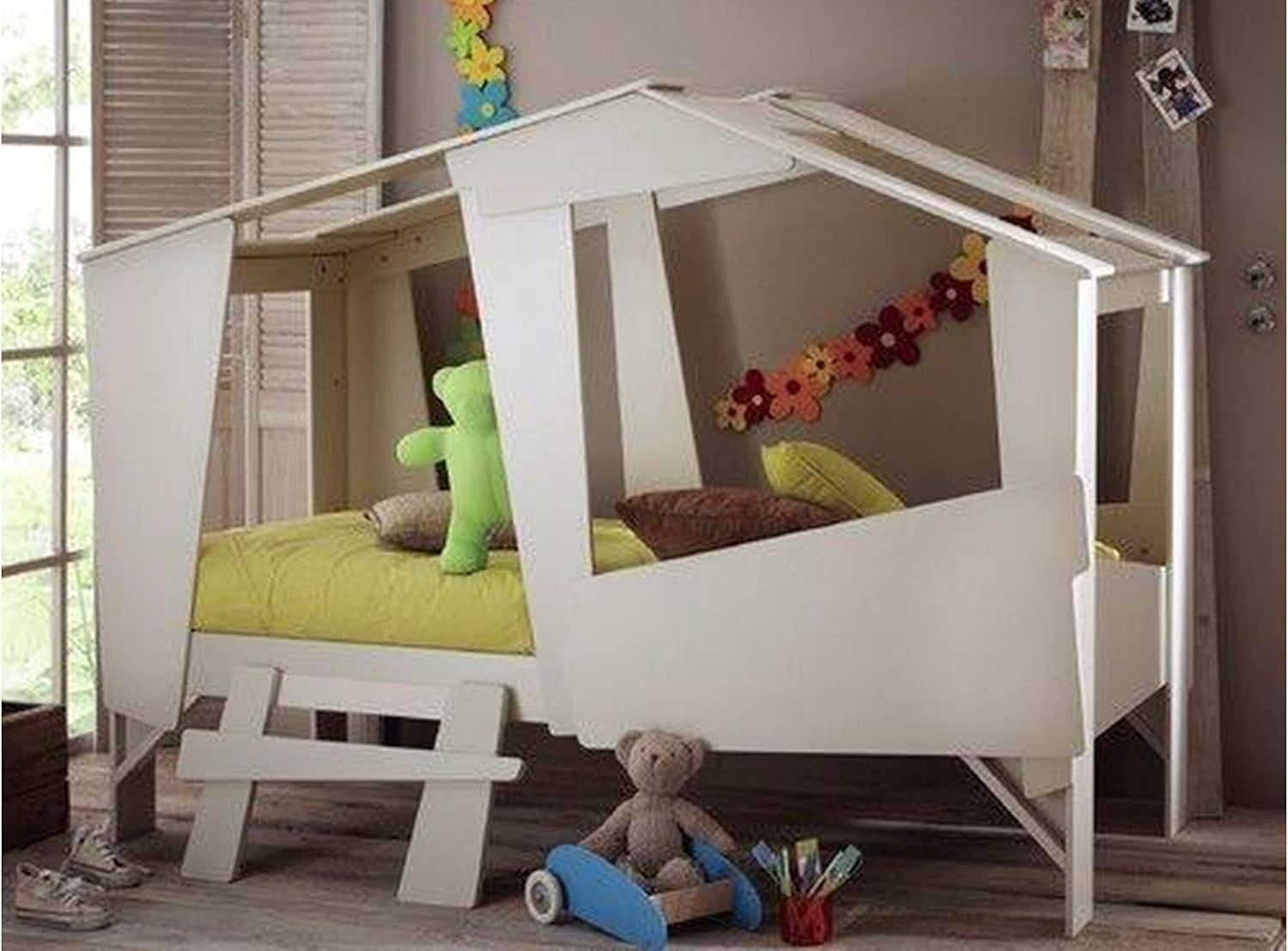 childrens tree house bed