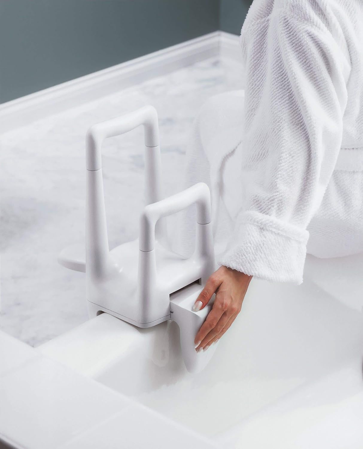 Moen DN7075 Home Care Locking Dual Tub Grip, Glacier: Home Improvement