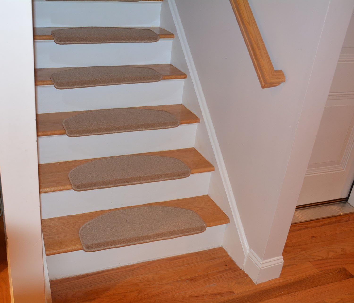 Stair Treads Collection Bullnose (10 inch x 26 inch) (Beige, Set of 13) Indoor Skid Slip Resistant Carpet Stair Treads with Adhesive Strips