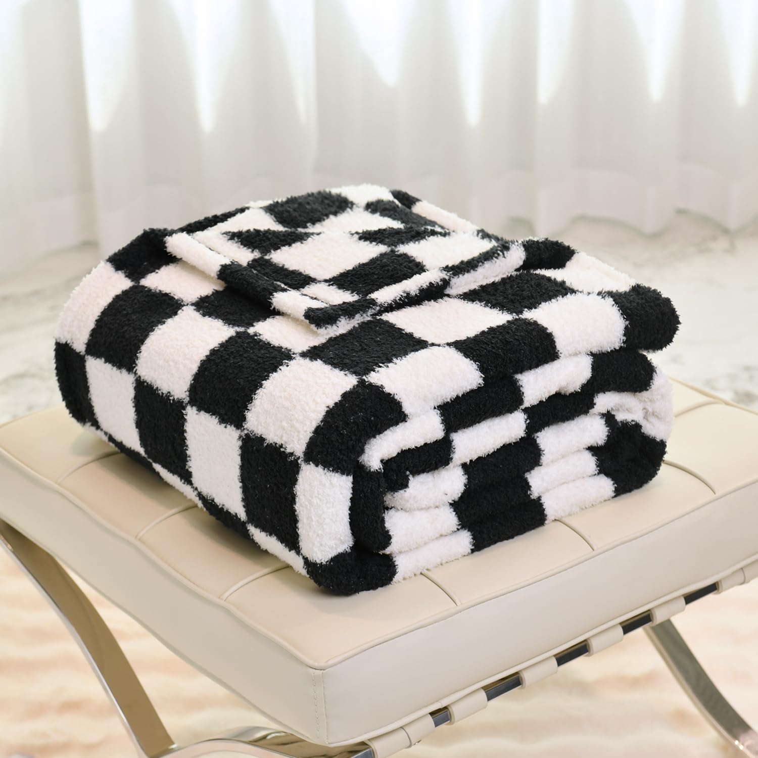 DREAMLANDING Checkerboard Checkered Blanket Grid Chessboard Gingham Throw Blanket Fuzzy Fluffy Cozy Thick Warm Soft Microfiber Plaid Blanket for Home Decor Bed Sofa Couch (Black Plaid, 127 * 152cm)
