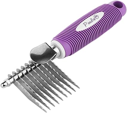 poedel huisdier dematting bont hark kam