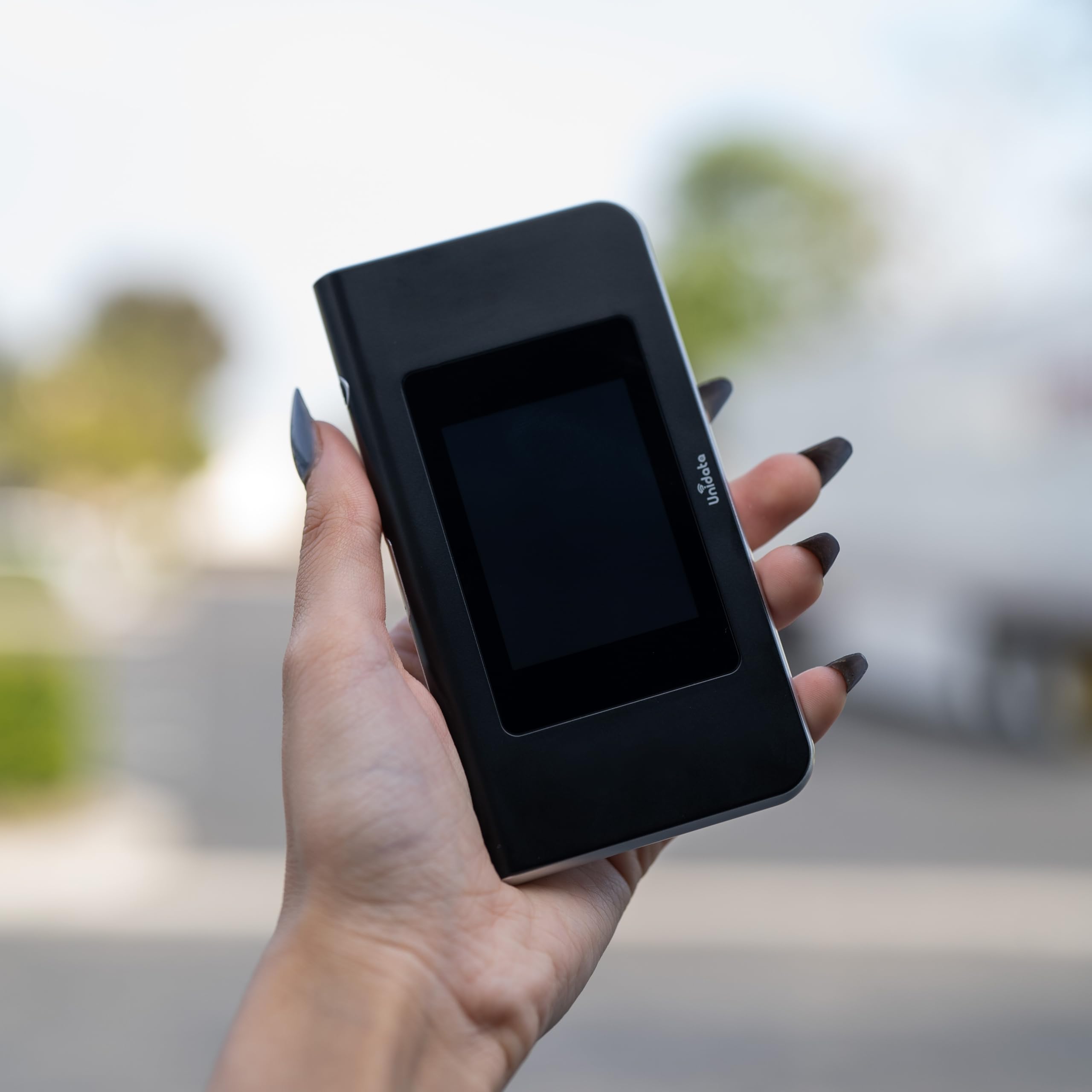 Unidata U30 Hotspot Device | Lightweight 4G LTE