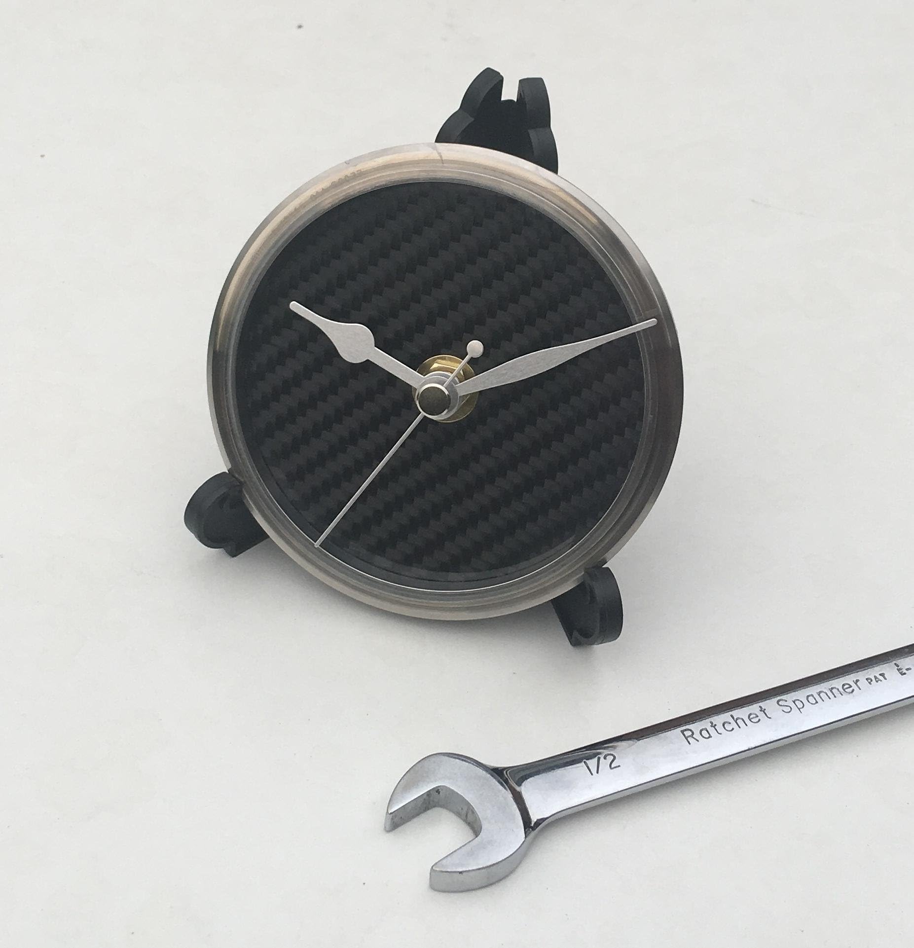 Renault F1 gearbox part & carbon fibre desk wall clock