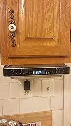 Amazon.com: iLive iKBC384S Bluetooth Under the Cabinet Radio with CD