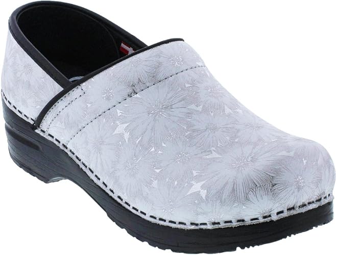 metallic clog