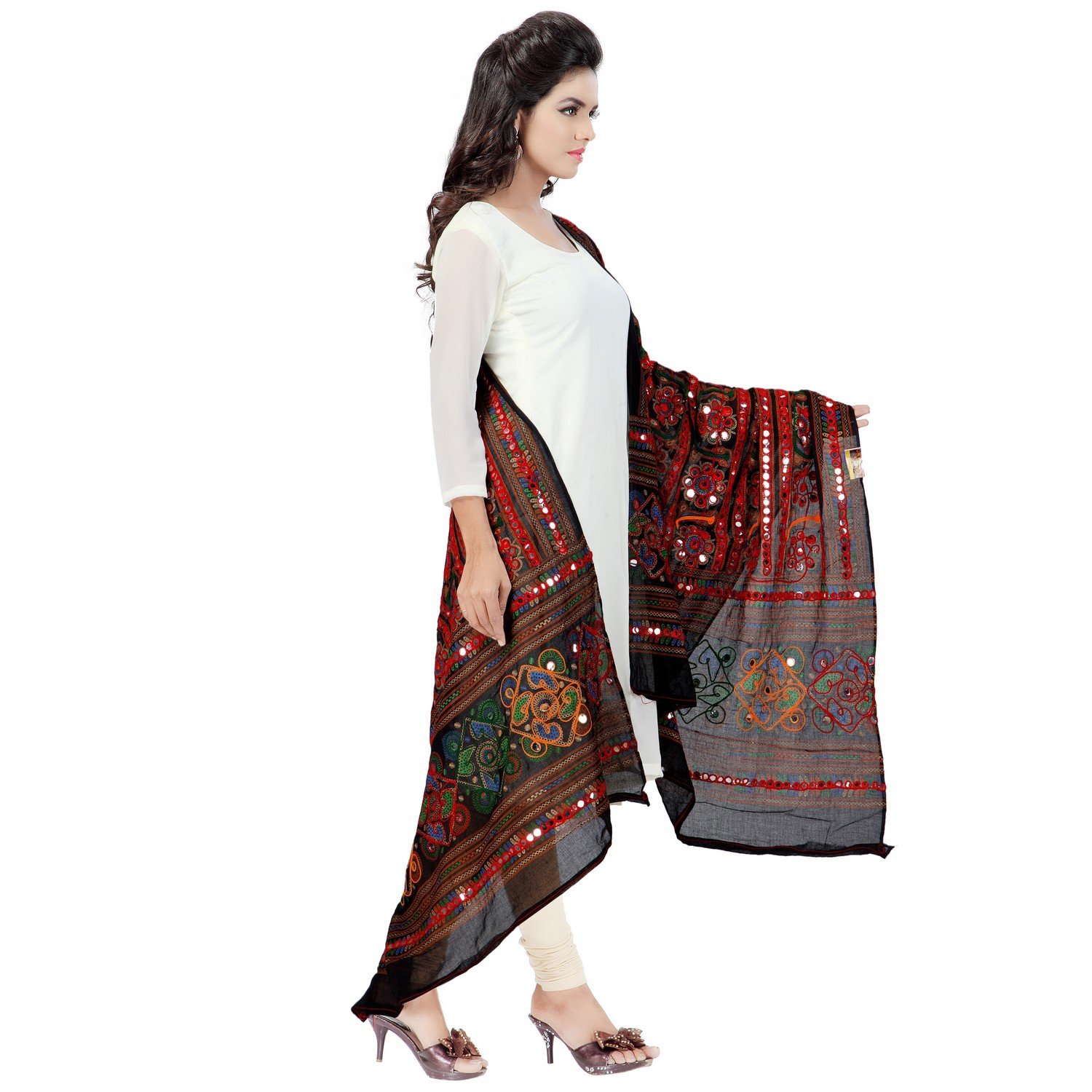 banjara women's kutchi work dupatta bharchak