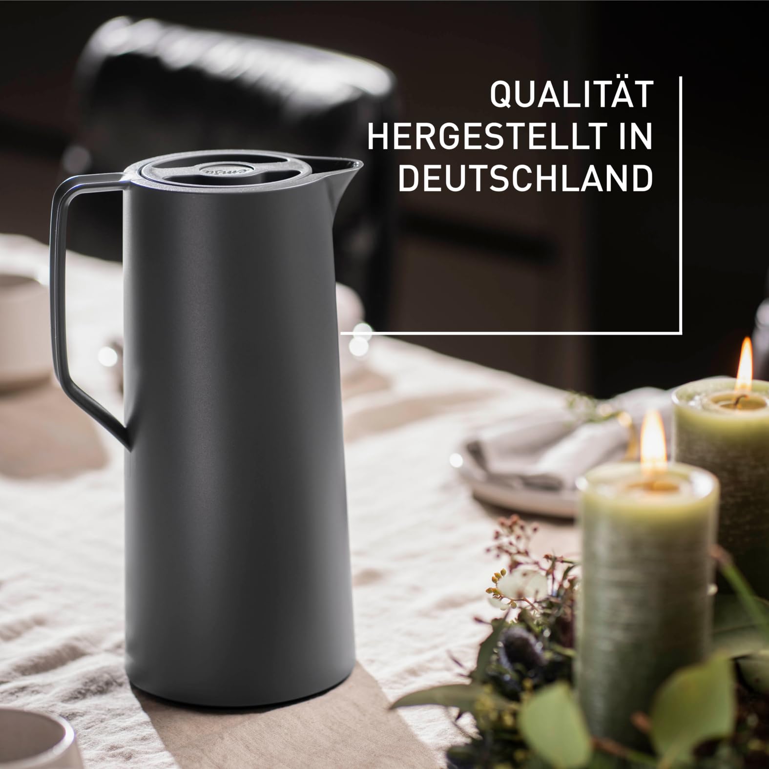 Emsa Motiva Thermoskanne 1l, Isolierkanne mit Quick-Press-Verschluss, 12h heiß, 24h kalt, Glaskolben, Made in Germany, Teekanne Thermo, Nordisches Design, anthrazit, N41701 8