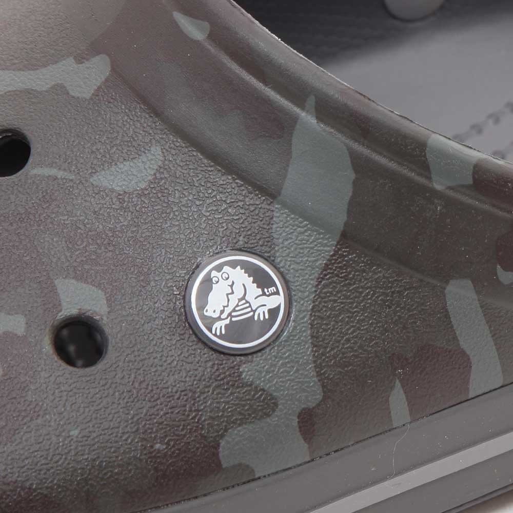 crocs crocband camo ii men clog in grey