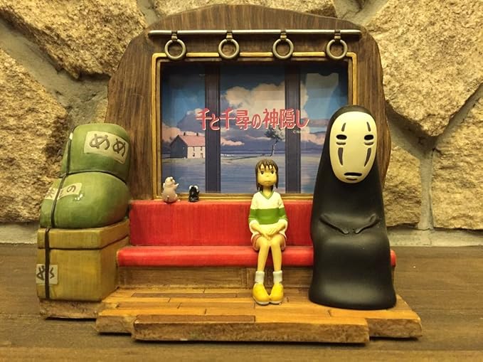 Amazon Co Jp 千と千尋の神隠し スタジオジブリ フォトフレーム付ブックスタンド ホーム キッチン