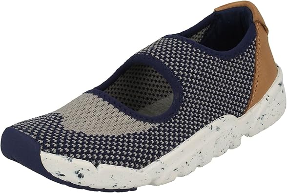 clarks girls trainers