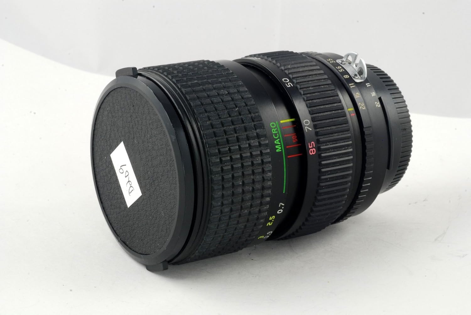 Amazon.com : Tokina AT-X 28-85mm f/3.5-4.5 macro manual focus lens with  Nikon AIS mount : Camera Lenses : Camera & Photo