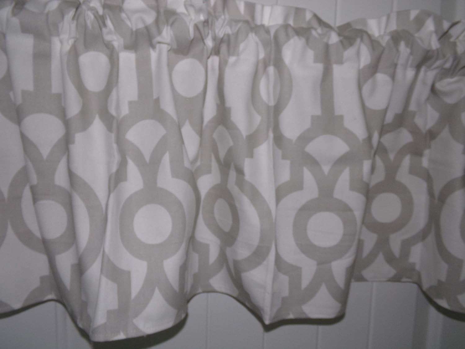 Amazon Com Gray And White Lattice Curtain Valance Handmade
