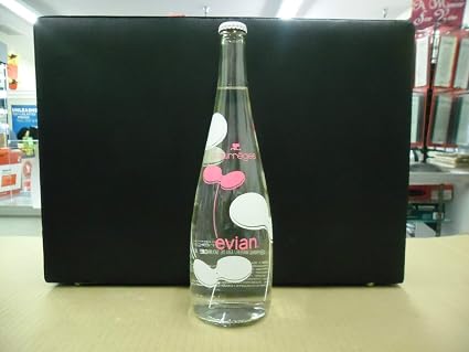 Evian holiday bottle $4.99 (079298400199)