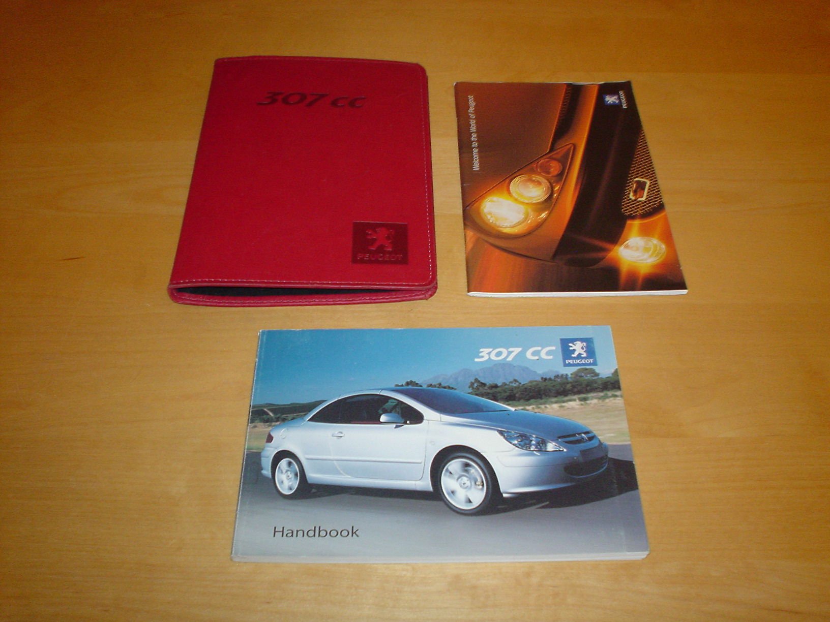 PEUGEOT 307CC OWNERS MANUAL HANDBOOK - 307 CC - 1.6 2.0 LITRE 2.0 TURBO  ENGINE - OWNER'S HAND BOOK MANUAL Paperback – 2004
